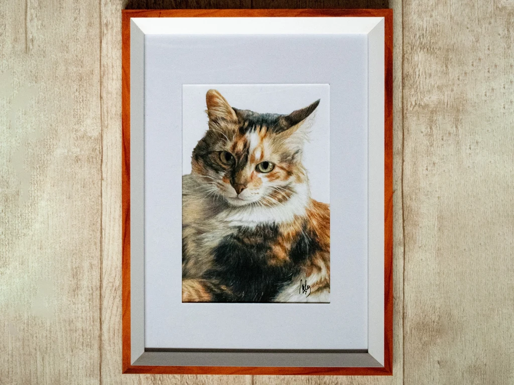 retrato de gato pintado con prismacolor